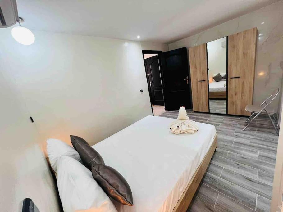 Apartment Design 3 Bedroom Hivernage Gueliz Marrakech K13 Marrákes Kültér fotó